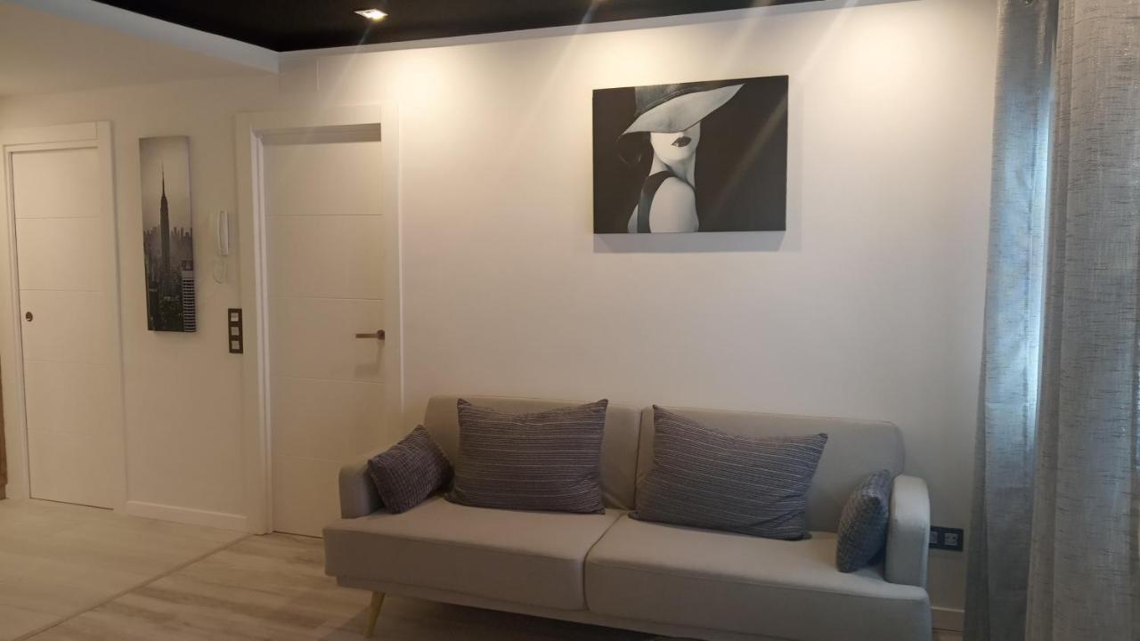 Apartament Apartamento Cinema Oviedo Zewnętrze zdjęcie